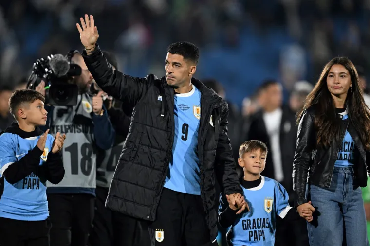 Emotivne scene: Suarez se nakon 17 godina oprostio od reprezentacije