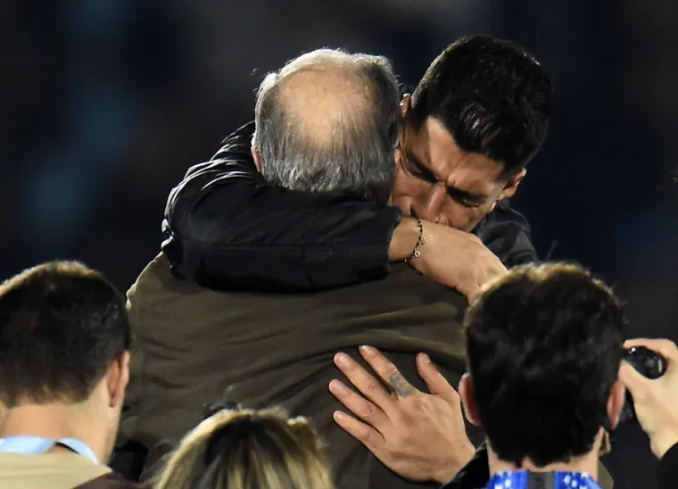Emotivne scene: Suarez se nakon 17 godina oprostio od reprezentacije