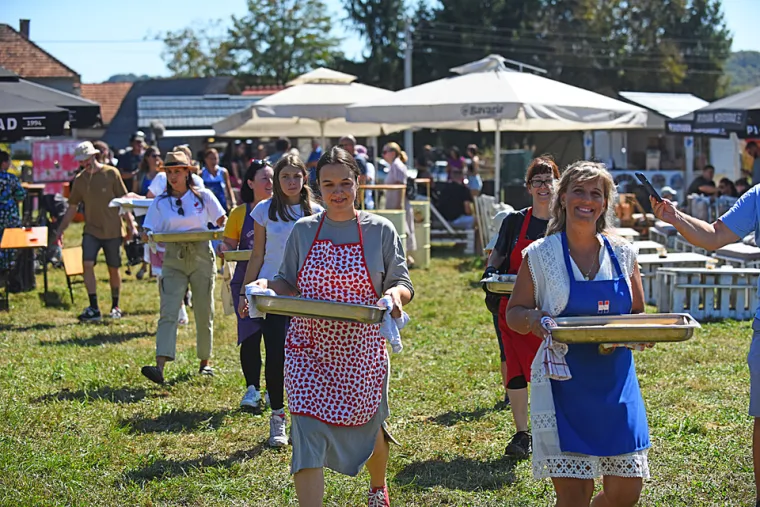 &Scaron;trudle od janjetine i konoplje? Itekako, ako ste gladni, jo&scaron; danas ih možete probati na &Scaron;trudlafestu