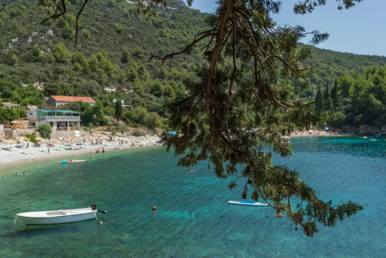 Potop ostavio nestvarne prizore: Jedna od najljepših plaža u Hrvatskoj poprimila boju mulja