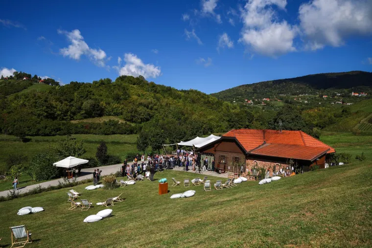 Milanović s flasterom, SDP-ov gradonačelnik: 'Neki piju od radosti, neki od tuge, a mi od jutra!'