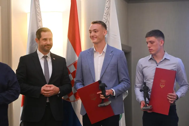 Mladim sportašima i sportašicama po prvi puta dodijeljena statua Dražena Petrovića