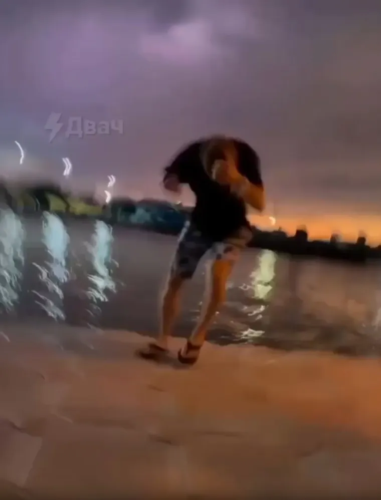 Turista pogodio grom ispred kamere: 'Majica na njemu je gorjela'