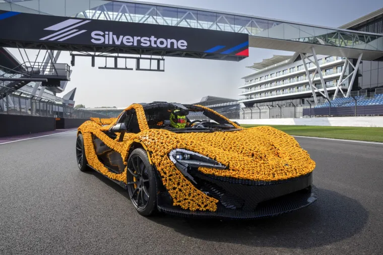 Sastavili su McLaren P1 od Lego kockica i dokazali svijetu da to stvarno juri