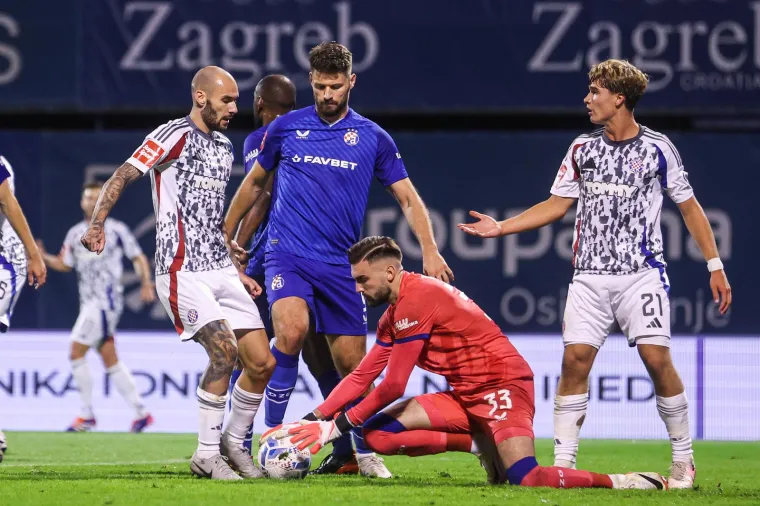 Zanimljiv prizor u svečanoj loži: Pogledajte gdje sjedi predsjednik Dinama, a gdje Hajduka