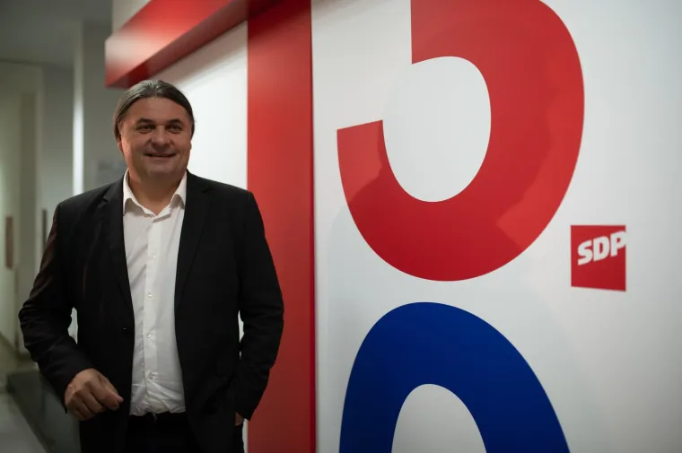 Gubitnici nasmijani, favorit ozbiljan. A gdje je čovjek koji je priredio najveće iznenađenje izbora?