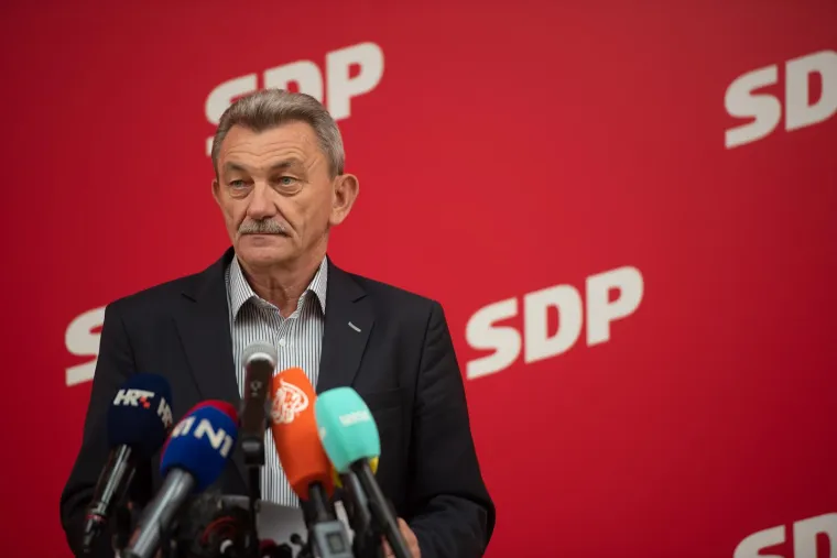 Gubitnici nasmijani, favorit ozbiljan. A gdje je čovjek koji je priredio najveće iznenađenje izbora?