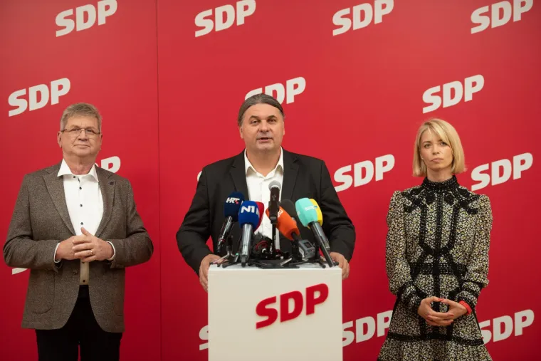 Gubitnici nasmijani, favorit ozbiljan. A gdje je čovjek koji je priredio najveće iznenađenje izbora?