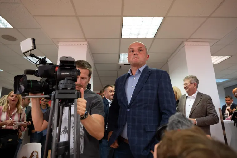 Gubitnici nasmijani, favorit ozbiljan. A gdje je čovjek koji je priredio najveće iznenađenje izbora?