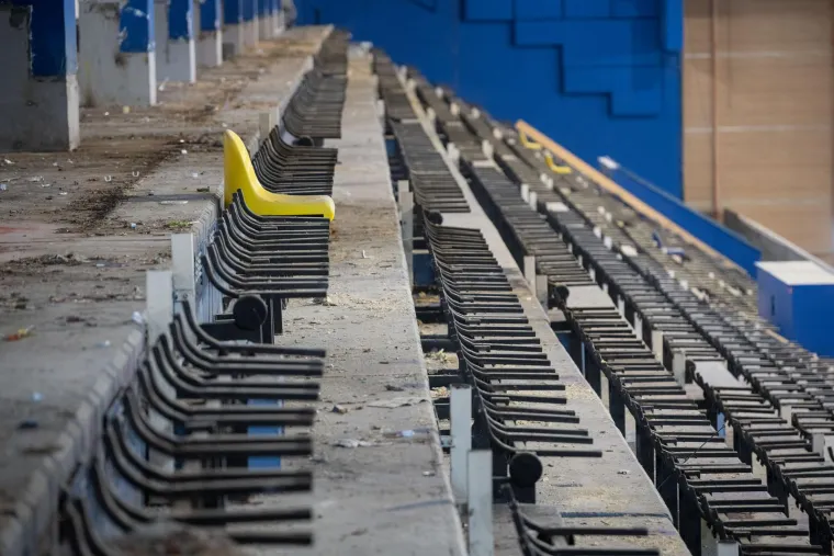 Izudarana i unakažena ostaje bez krova: Evo kako izgleda legendarna Ledena dvorana Doma sportova