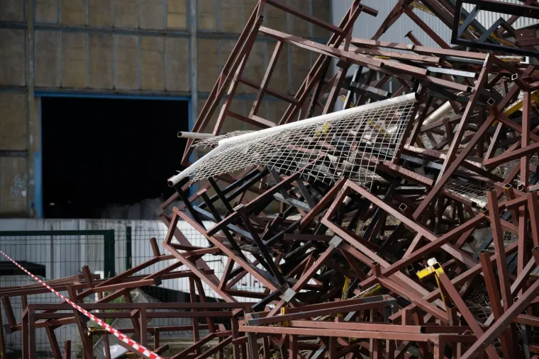 Izudarana i unakažena ostaje bez krova: Evo kako izgleda legendarna Ledena dvorana Doma sportova