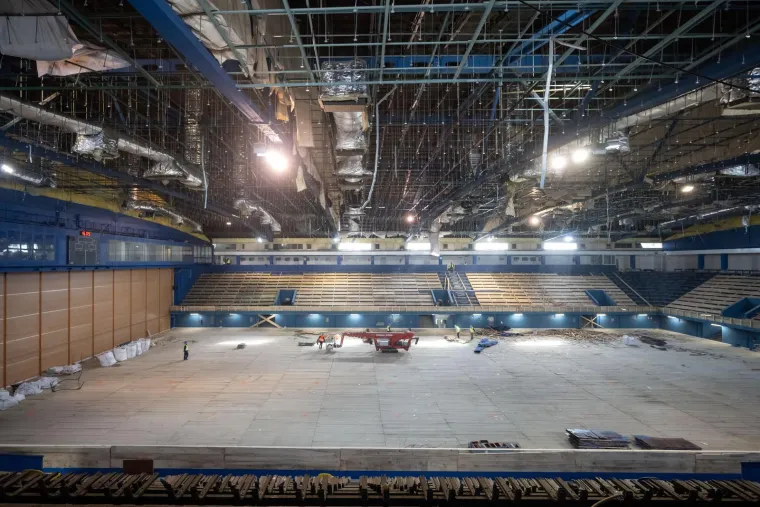 Izudarana i unakažena ostaje bez krova: Evo kako izgleda legendarna Ledena dvorana Doma sportova