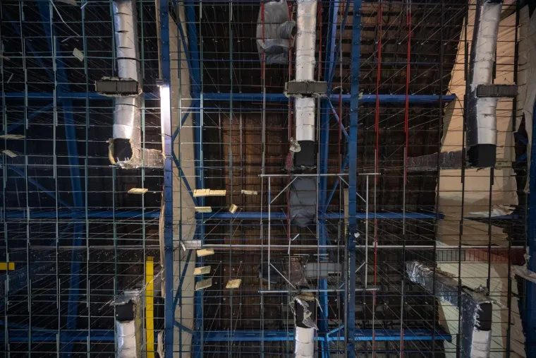 Izudarana i unakažena ostaje bez krova: Evo kako izgleda legendarna Ledena dvorana Doma sportova