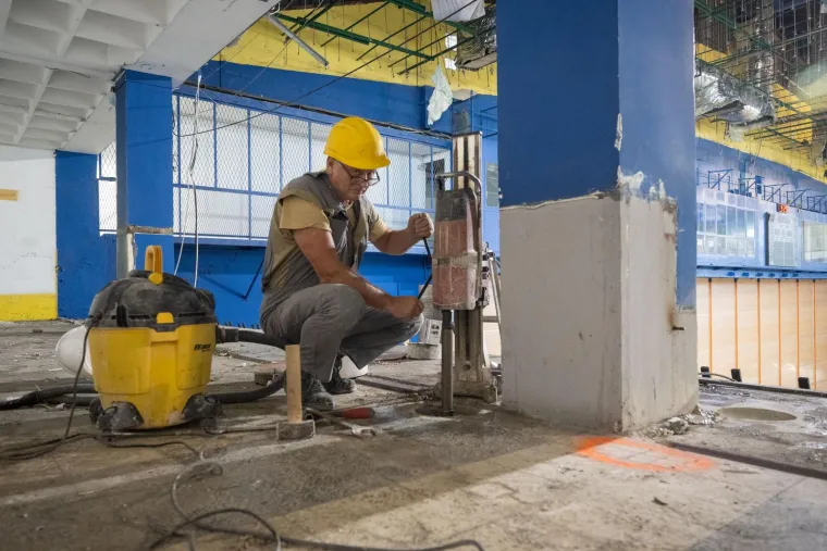 Izudarana i unakažena ostaje bez krova: Evo kako izgleda legendarna Ledena dvorana Doma sportova