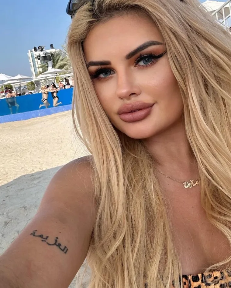 Manekenka Marina isplatila bivšeg u kovanicama