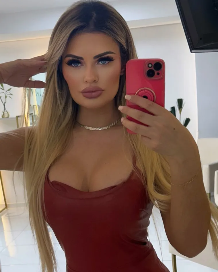 Manekenka Marina isplatila bivšeg u kovanicama