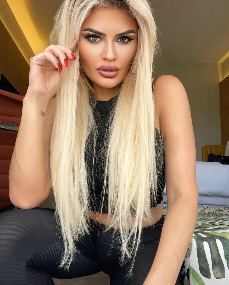 Manekenka Marina isplatila biv&scaron;eg u kovanicama