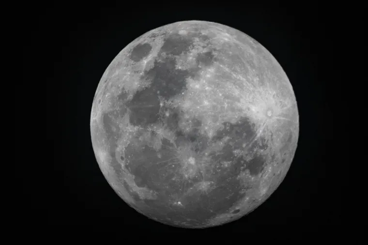 Sinoć nas je obasjao poseban supermjesec, onaj žetveni, pogledajte ga u njegovu punom sjaju