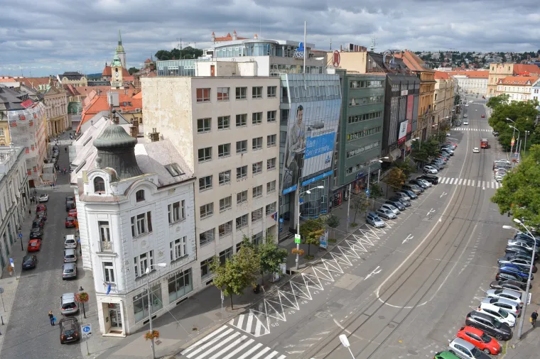 1. Bratislava, Slovačka: Bratislava ima dojmljiv most s vidikovcem koji izgleda poput NLO-a. Unatoč tome, mnoge korisnike društvene mreže glavni grad Slovačke nije impresionirao.