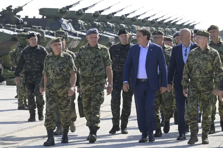 Susjedi pokazuju mišiće: Pogledajte generalnu probu srpske vojske