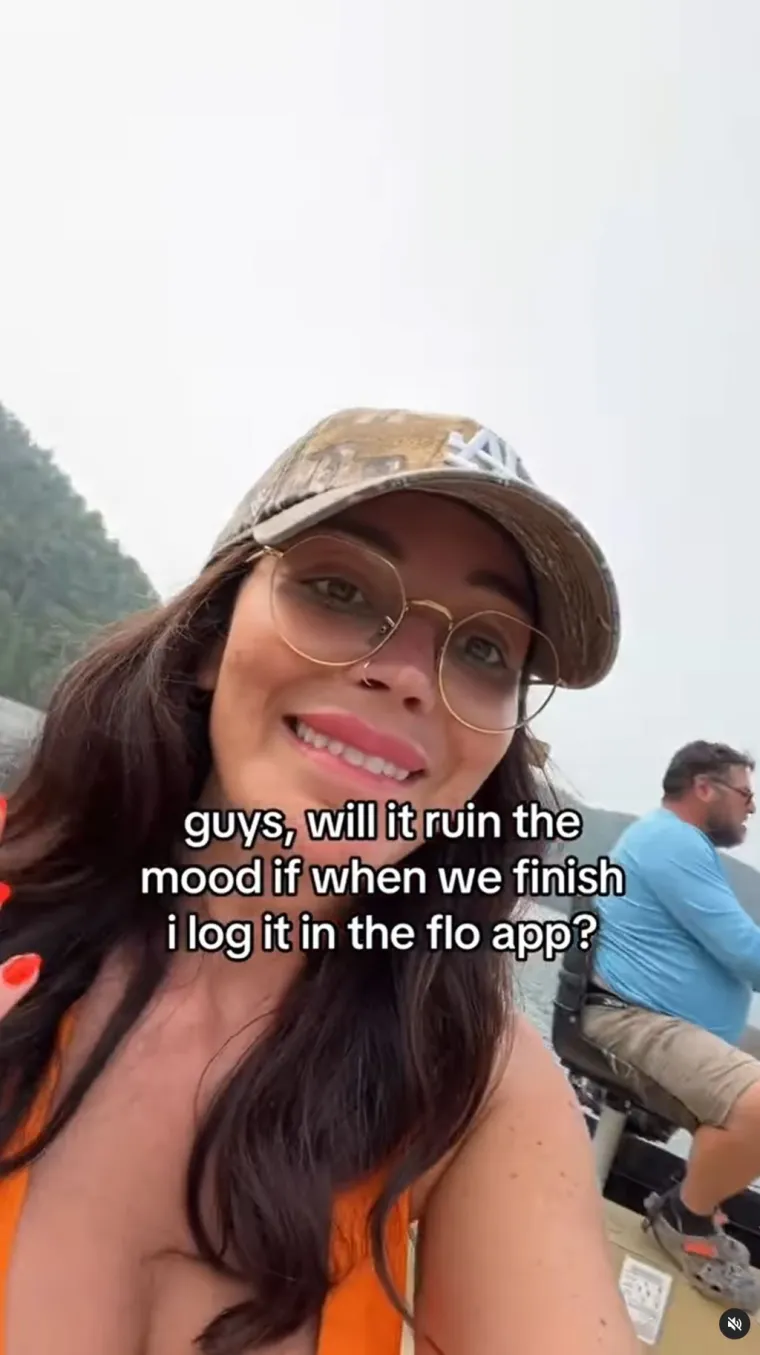 "On je oklijevao i nećkao se zbog mojih godina", kazala je.