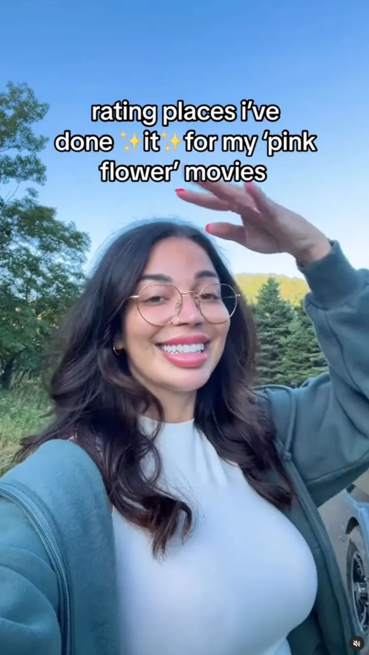 "To je odvratno", "To je jednostavno ludo", "To je jezivo", "Ravno u zatvor", glasili su neki od zlobnih komentara.