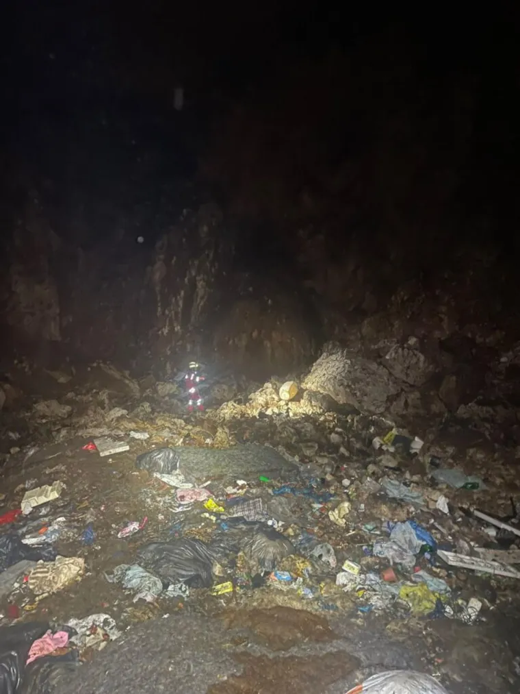 HGSS-ovci spasili psa iz jame duboke četrdeset metara