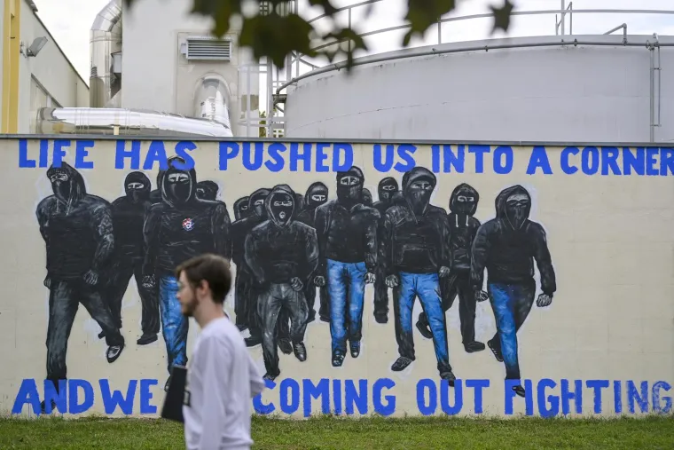 Bad Blue Boysi dobili novi veliki mural uz posebnu poruku svima