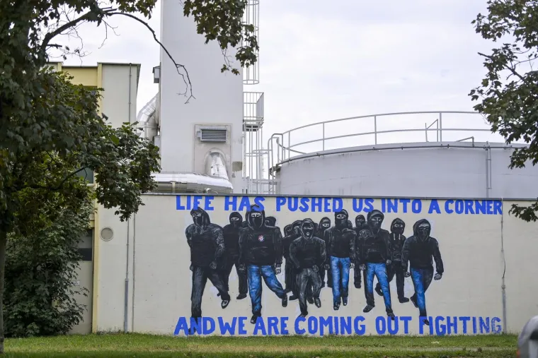 Bad Blue Boysi dobili novi veliki mural uz posebnu poruku svima