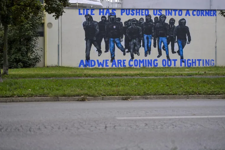 Bad Blue Boysi dobili novi veliki mural uz posebnu poruku svima