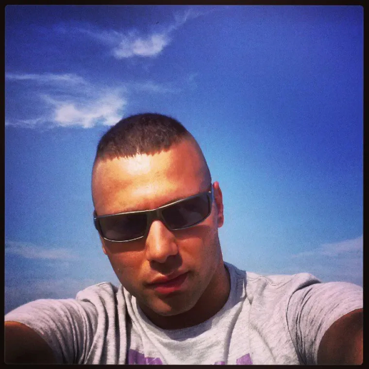 Da, ovo je Brendon! Prošao je kroz brojne estetske zahvate, evo kako se mijenjao