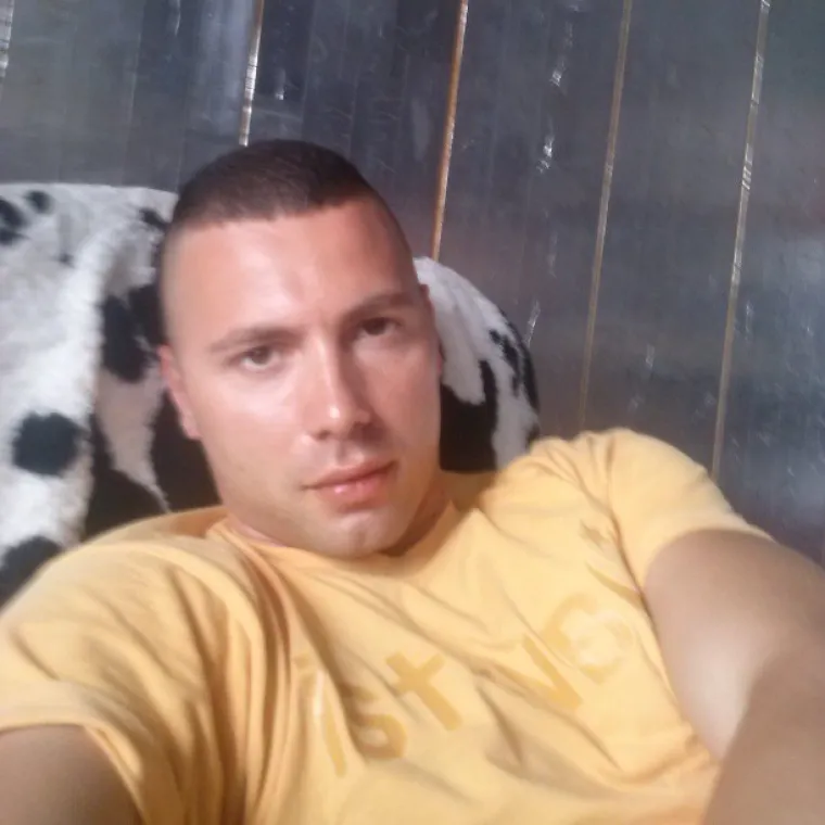 Da, ovo je Brendon! Prošao je kroz brojne estetske zahvate, evo kako se mijenjao