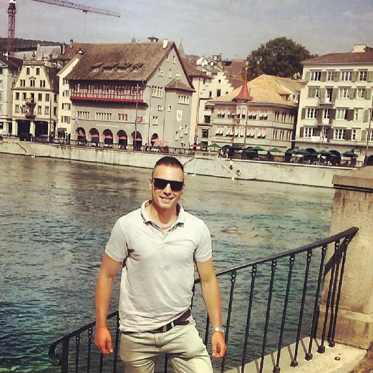 Da, ovo je Brendon! Prošao je kroz brojne estetske zahvate, evo kako se mijenjao