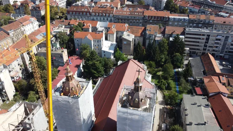 Spektakularne fotografije: Podignuta i druga kupola na baziliku u Palmotićevoj