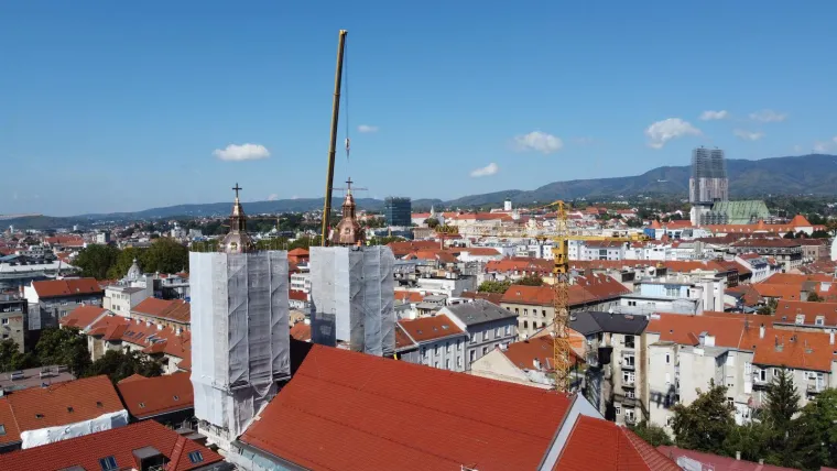 Spektakularne fotografije: Podignuta i druga kupola na baziliku u Palmotićevoj