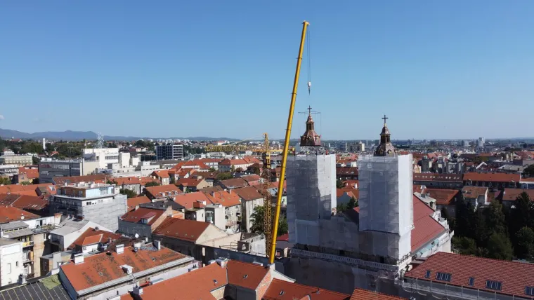 Spektakularne fotografije: Podignuta i druga kupola na baziliku u Palmotićevoj