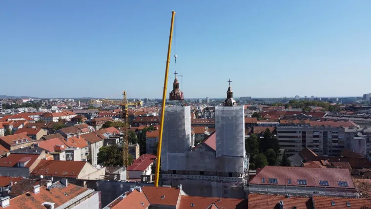 Spektakularne fotografije: Podignuta i druga kupola na baziliku u Palmotićevoj