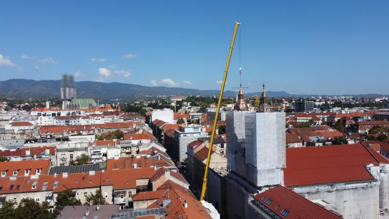 Spektakularne fotografije: Podignuta i druga kupola na baziliku u Palmotićevoj