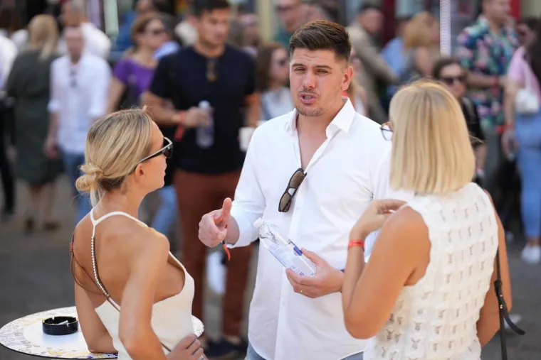 Weekend media festival ispunjen smijehom i odličnim outfitima: Zavirite u galeriju