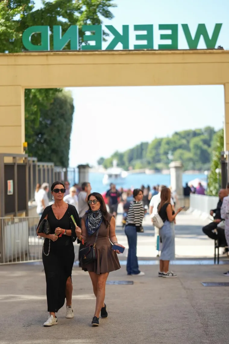 Weekend media festival ispunjen smijehom i odličnim outfitima: Zavirite u galeriju