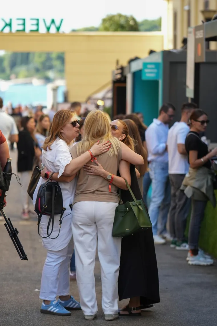 Weekend media festival ispunjen smijehom i odličnim outfitima: Zavirite u galeriju