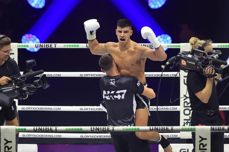 Jedan je Srbin uništio svog suparnika na Glory 95 eventu i zaledio Arenu Zagreb