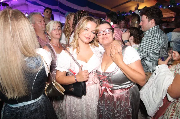 Ni cijene piva ne mogu pokvariti raspoloženje na Oktoberfestu