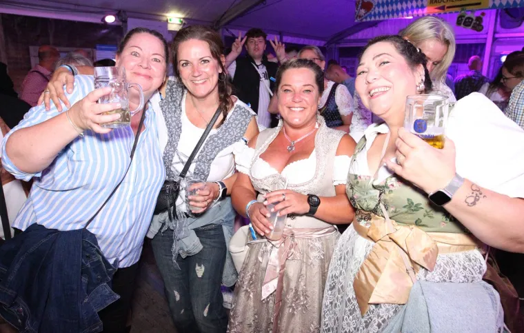 Ni cijene piva ne mogu pokvariti raspoloženje na Oktoberfestu