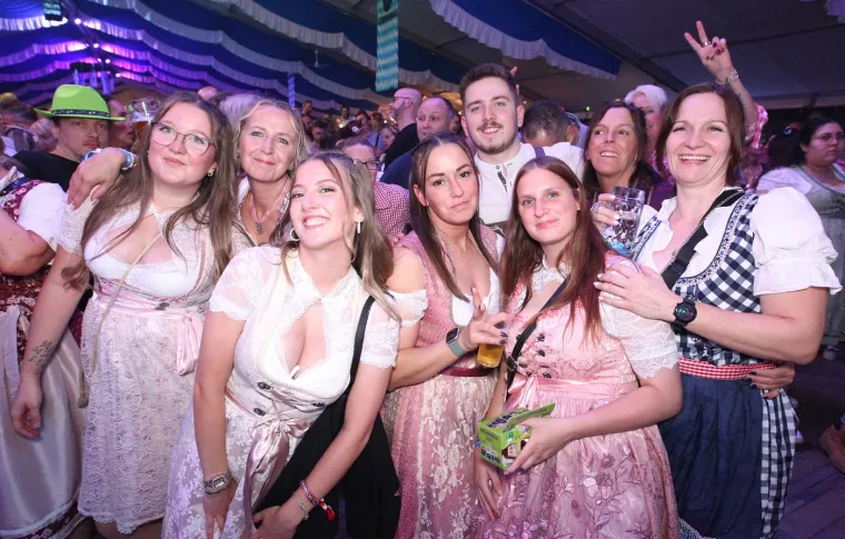 Ni cijene piva ne mogu pokvariti raspoloženje na Oktoberfestu
