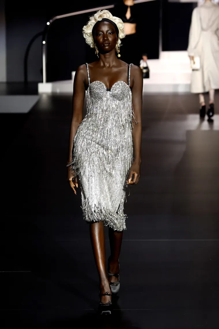 Irina Shayk i djevojka Leonarda DiCaprija dominirale pistom: Pogledajte zadivljujuće outfite