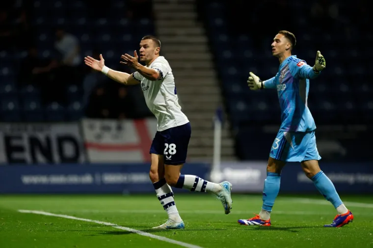 Skandal na Otoku: Crnogorac ugrizao za vrat protivničkog igrača?