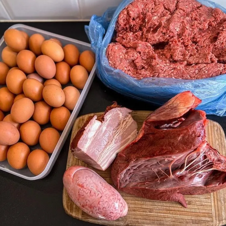 &quot;Dijetu za mesojede počela sam s bobicama, voćem i mliječnim proizvodima. Zato je prelazak na tu prehranu prošao glatko. Nisam bila ni umorna, niti sam imala problema s probavom&quot;, kazala je Angela.