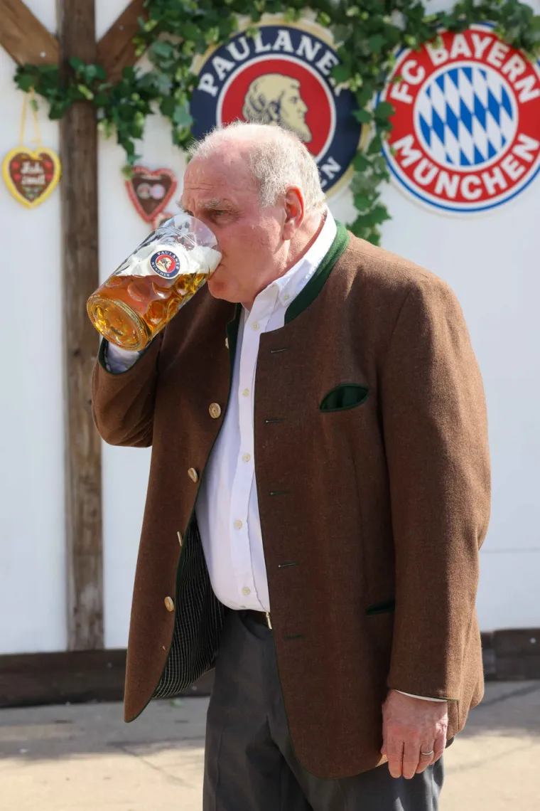 Nakon 'termina' pivo najbolje sjeda: Bayernovi igrači nakon petarde posjetili Oktoberfest