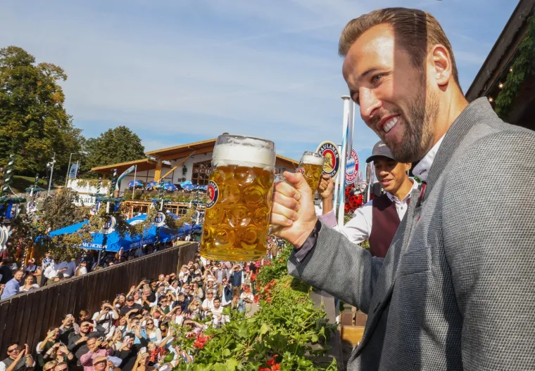 Nakon 'termina' pivo najbolje sjeda: Bayernovi igrači nakon petarde posjetili Oktoberfest